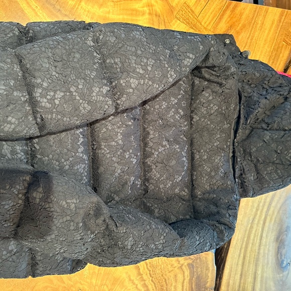 Brand new never worn Valentino down filled puffer jacket. - Picture 9 of 9